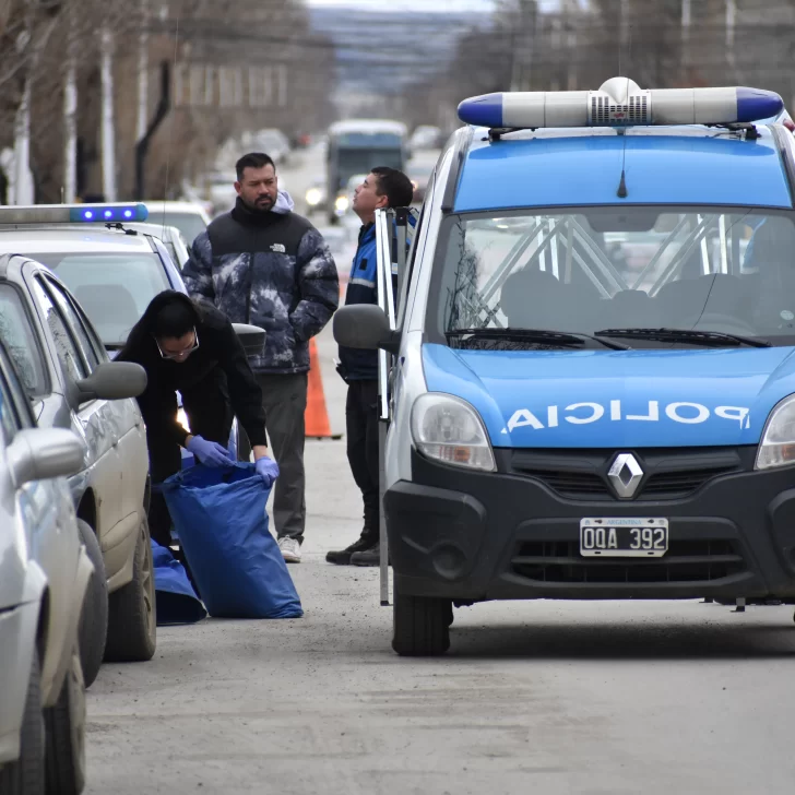 Identificaron al hombre que falleció en una garita de colectivos de Río Gallegos