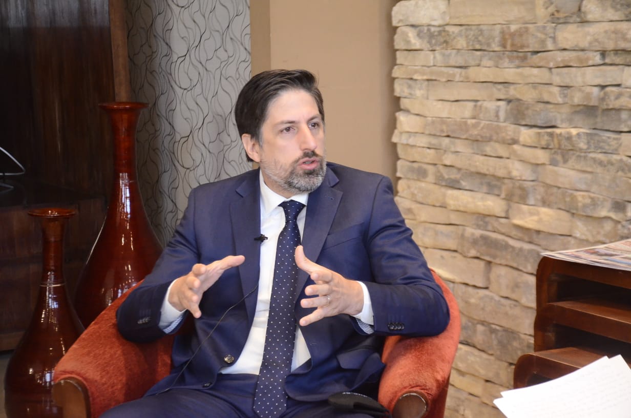 Nicolás Trotta brindó una conferencia de prensa desde la Casa de Gobierno de Santa Cruz Nicolás Trotta brindó una conferencia de prensa desde la Casa de Gobierno de Santa Cruz