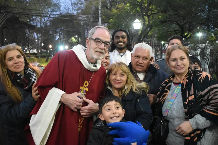 OBISPO-IGNACIO-MEDINA-DESPEDIDA-LOMAS-DE-ZAMORA-3-728x485