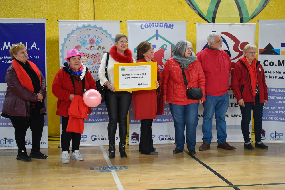 Comenzaron las Olimpiadas Juveniles de la Mejor Edad de Río Gallegos Comenzaron las Olimpiadas Juveniles de la Mejor Edad de Río Gallegos