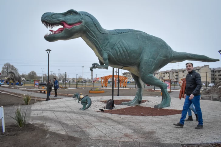 Pablo-Grasso-dinosaurios-728x486 Pablo-Grasso-dinosaurios-728x486