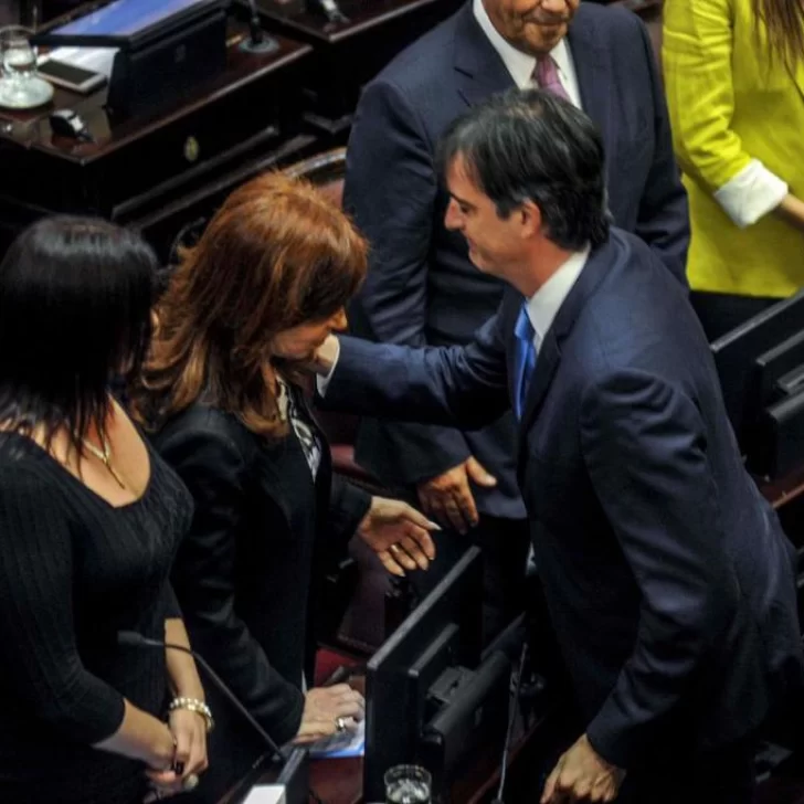 Cristina Kirchner a Esteban Bullrich: “Dios le dará la fortaleza necesaria para afrontar esta difícil situación”