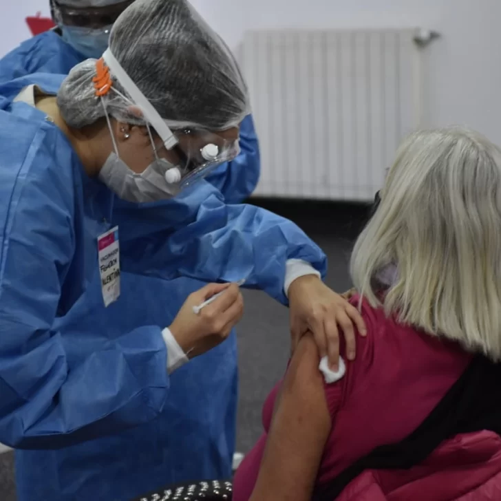 Este domingo se abre la inscripción para vacunar a mayores de 68 años en Río Gallegos y Caleta Olivia