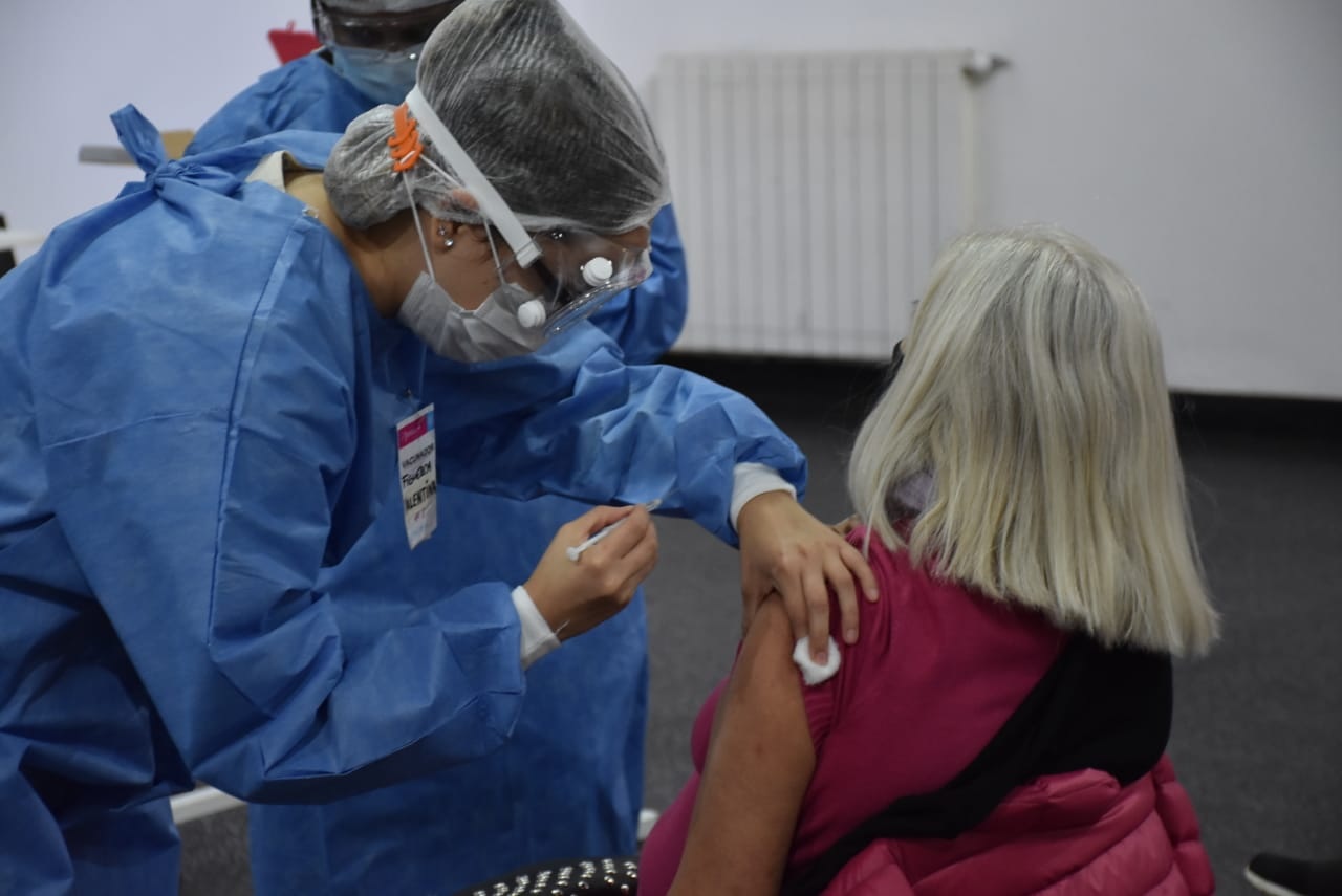 Este domingo se abre la inscripción para vacunar a mayores de 68 años en Río Gallegos y Caleta Olivia