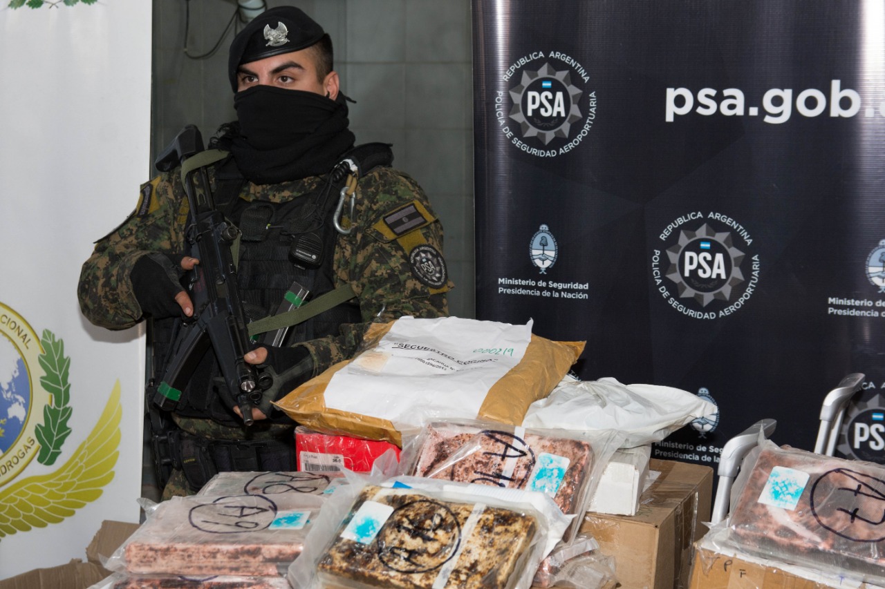 Impresionante operativo de seguridad para quemar más de una tonelada de droga Impresionante operativo de seguridad para quemar más de una tonelada de droga