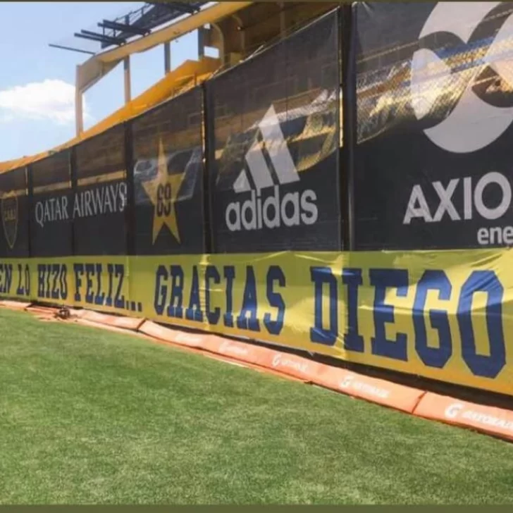 Boca homenajeará a Diego Maradona: mirá las banderas que colocaron en las tribunas