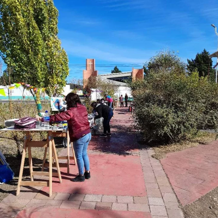 Continúan los días lindos y los feriantes se encuentran en distintos puntos de la ciudad