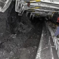 Accidente en la ex YCRT: cayó un planchón de carbón sobre un minero y le fracturó el cráneo