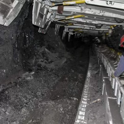 Accidente en la ex YCRT: cayó un planchón de carbón sobre un minero y le fracturó el cráneo
