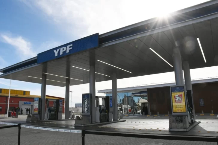 Quedó inaugurada la YPF “del futuro” en el predio del Automóvil Club Argentino de Río Gallegos
