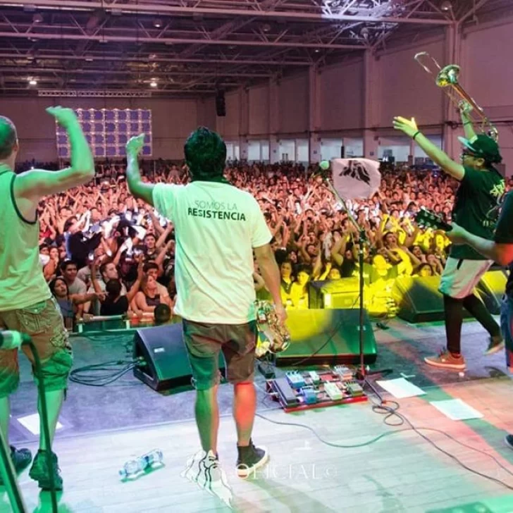 Abelardos presenta “Por un Segundo” con Lula Bertoldi Abelardos presenta “Por un Segundo” con Lula Bertoldi