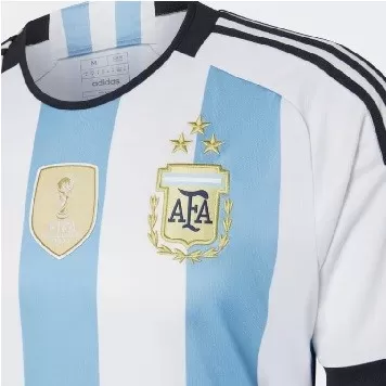 Camiseta de Argentina con las 3 estrellas: lanzamiento y polémica