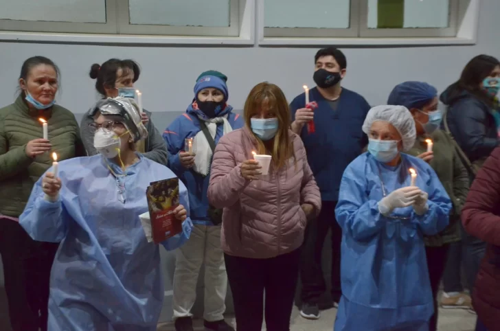 Video: Homenaje a los trabajadores del Hospital de Río Gallegos que luchan contra el coronavirus