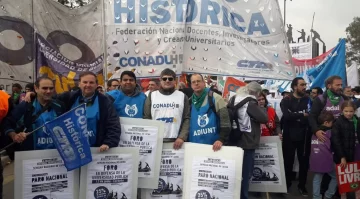 Inició el plan de lucha en las universidades públicas: una semana de paro en demanda de mayor financiamiento Inició el plan de lucha en las universidades públicas: una semana de paro en demanda de mayor financiamiento