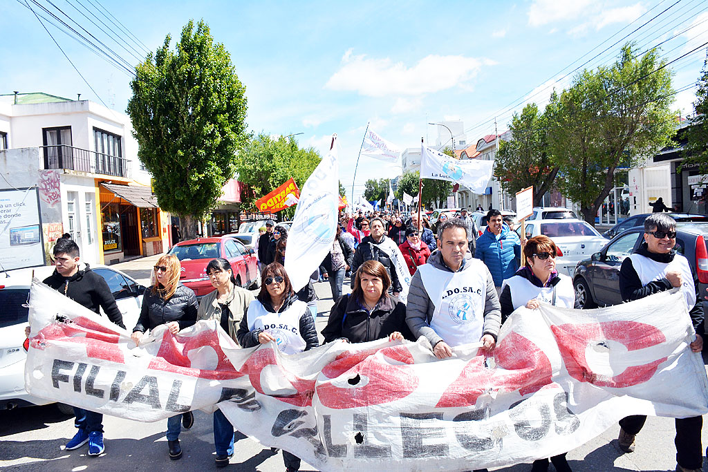 El congreso provincial de ADOSAC determinó 48 horas de paro