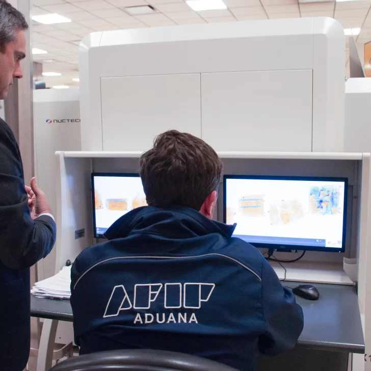 La Aduana incorporó 25 nuevos escáneres de valija en el Aeropuerto de Ezeiza La Aduana incorporó 25 nuevos escáneres de valija en el Aeropuerto de Ezeiza