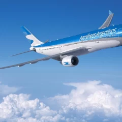 Aerolíneas Argentinas lanza “vuelos nocturnos” con descuentos de hasta un 50% OFF