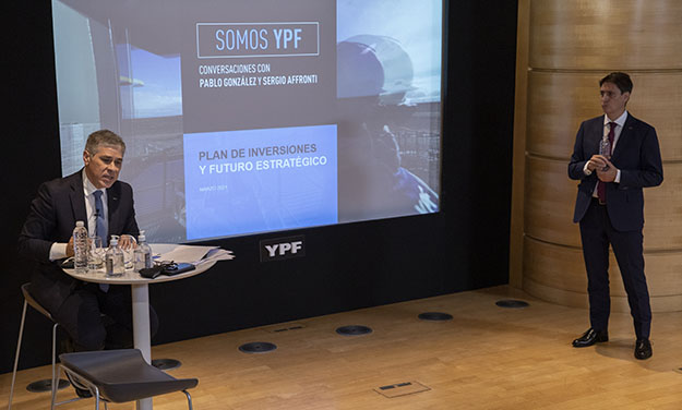 Pablo González y Sergio Affronti presentaron el plan de inversiones de YPF a gobernadores