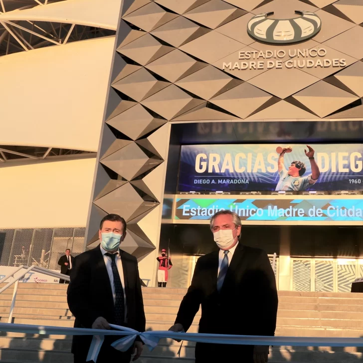 Fernández inauguró el Estadio “Madre de Ciudades”, donde jugará la Selección