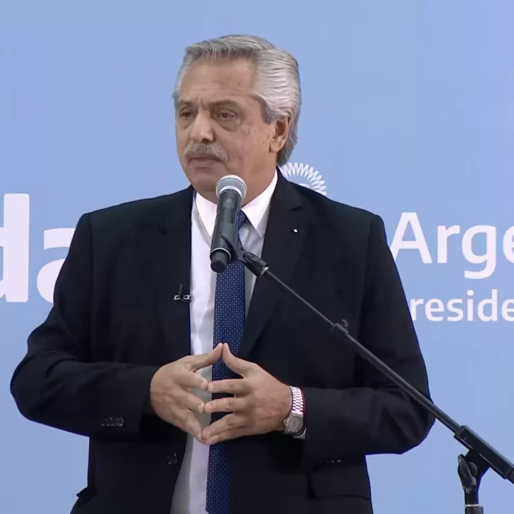 “Cuando la gente no nos vota nos enojamos con nosotros y no con la gente”, expresó Alberto Fernández en la jura de los nuevos ministros “Cuando la gente no nos vota nos enojamos con nosotros y no con la gente”, expresó Alberto Fernández en la jura de los nuevos ministros
