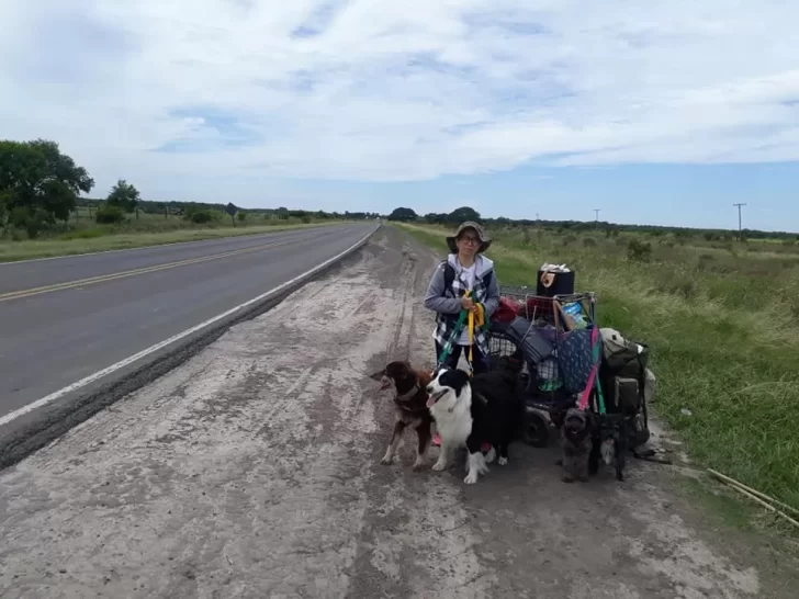 Desde Chaco a Pico Truncado: Una pareja viaja haciendo dedo para llegar a Santa Cruz en busca de un “futuro mejor”