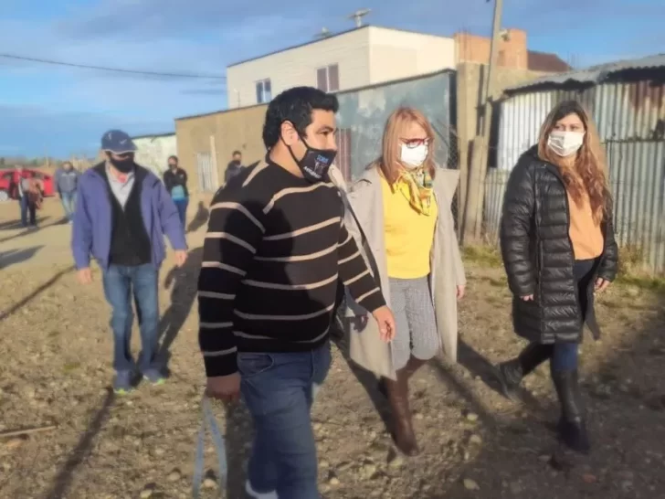 Alicia Kirchner se reunió con vecinos y vecinas del barrio Los Lolos y se comprometió a trabajar en conjunto