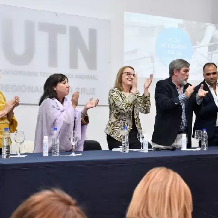 Alicia Kirchner anunció la titularización de docentes de Educación Técnico Profesional de nivel secundario Alicia Kirchner anunció la titularización de docentes de Educación Técnico Profesional de nivel secundario