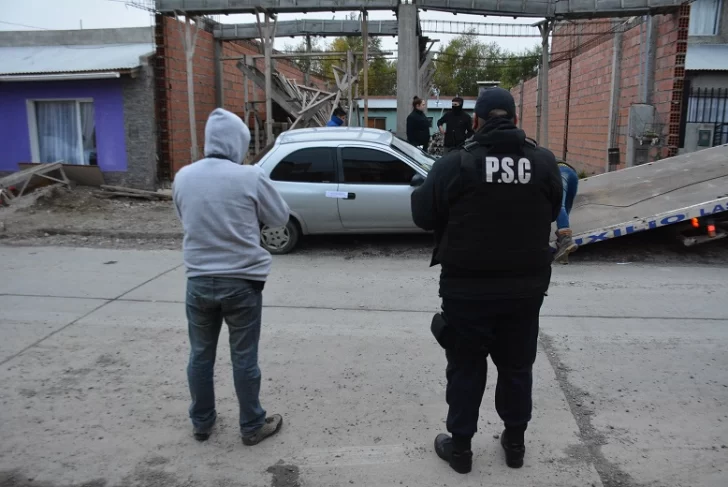 Allanamiento en el barrio Belgrano por amenazas con arma de fuego