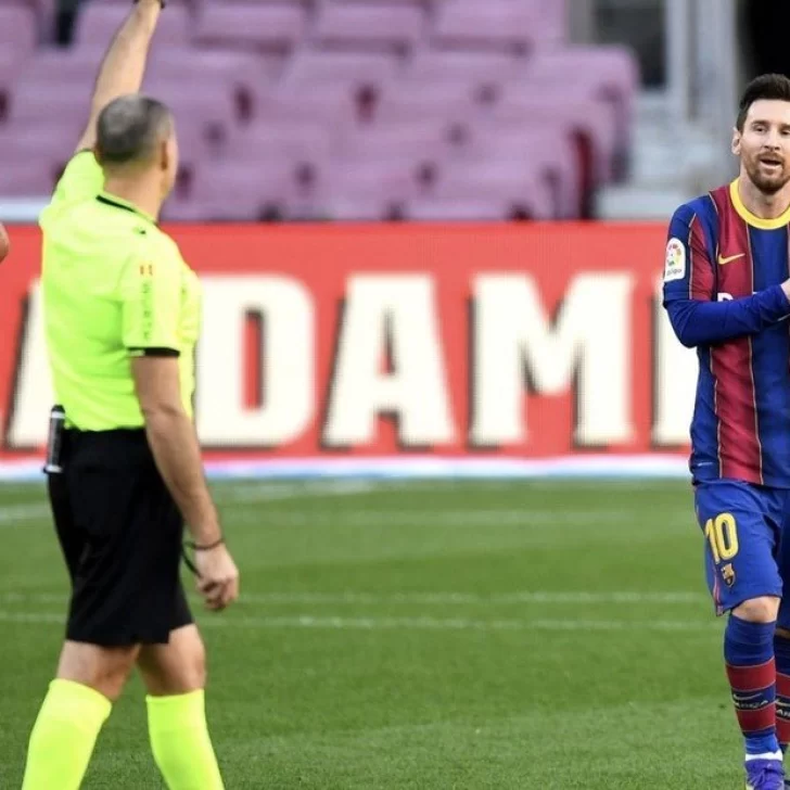 Inhumano: amonestaron a Messi por homenajear a Diego Maradona Inhumano: amonestaron a Messi por homenajear a Diego Maradona