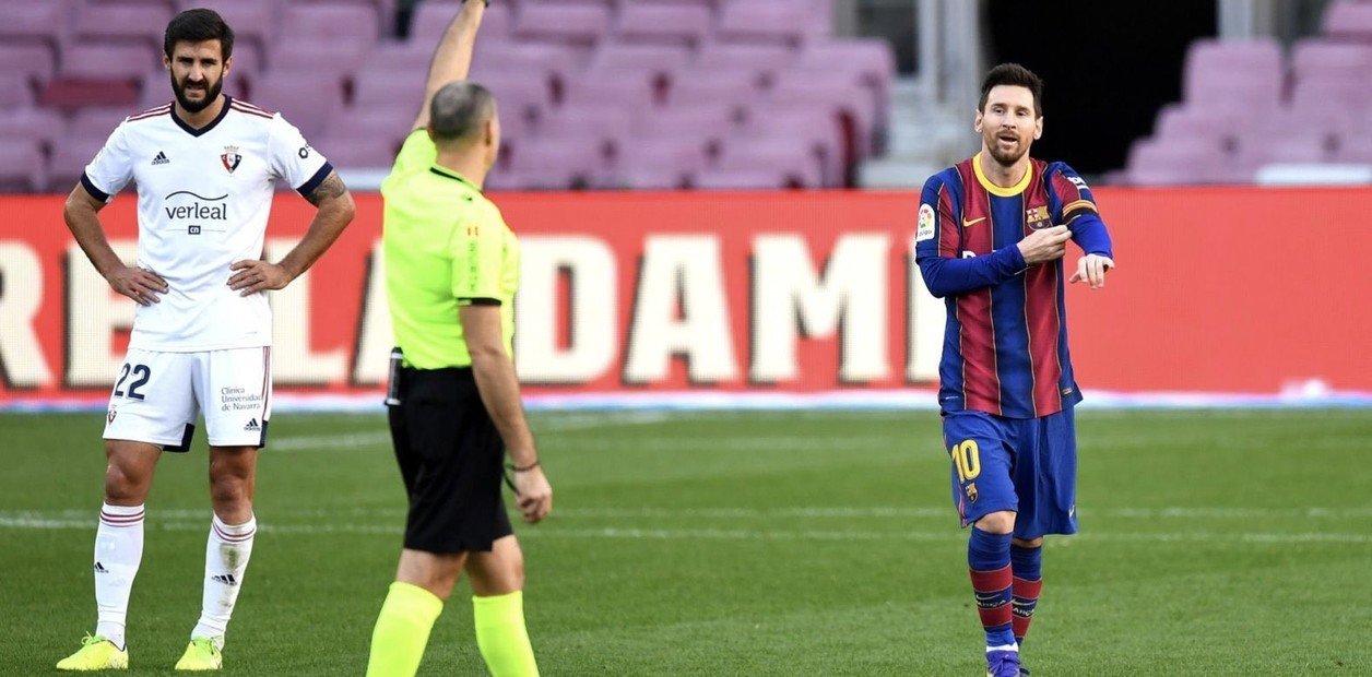 Inhumano: amonestaron a Messi por homenajear a Diego Maradona Inhumano: amonestaron a Messi por homenajear a Diego Maradona