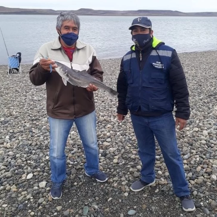 Campeonato de pesca: Fidel Chacana se apunta como candidato a campeón