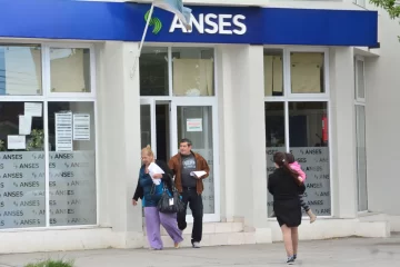 Javier Milei confirmó aumento en mayo para jubilados de ANSES