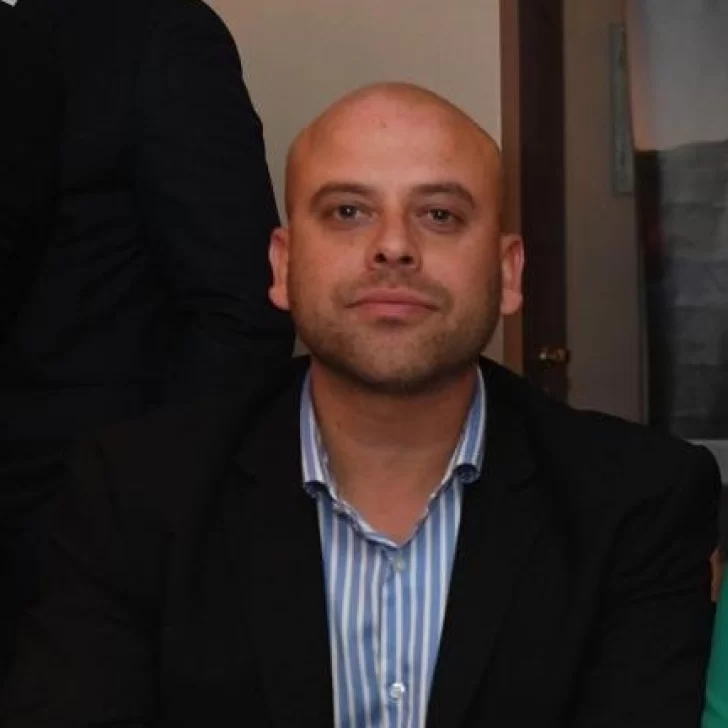 Elecciones 2021: quién es Carlos Aparicio, el tercer candidato del Frente de Todos Elecciones 2021: quién es Carlos Aparicio, el tercer candidato del Frente de Todos