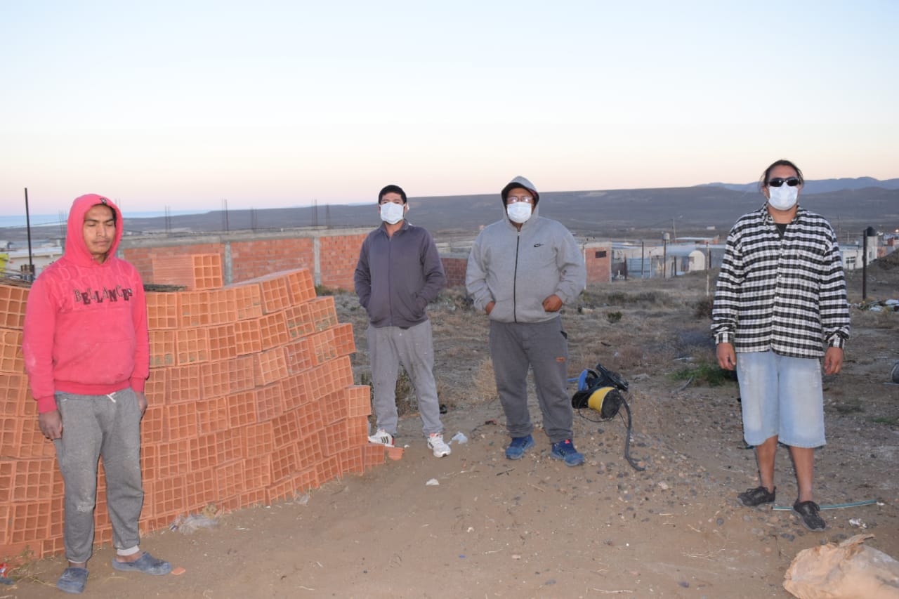 Frío, incertidumbre y virus: el barrio ARA San Juan de Caleta Olivia no tiene gas Frío, incertidumbre y virus: el barrio ARA San Juan de Caleta Olivia no tiene gas