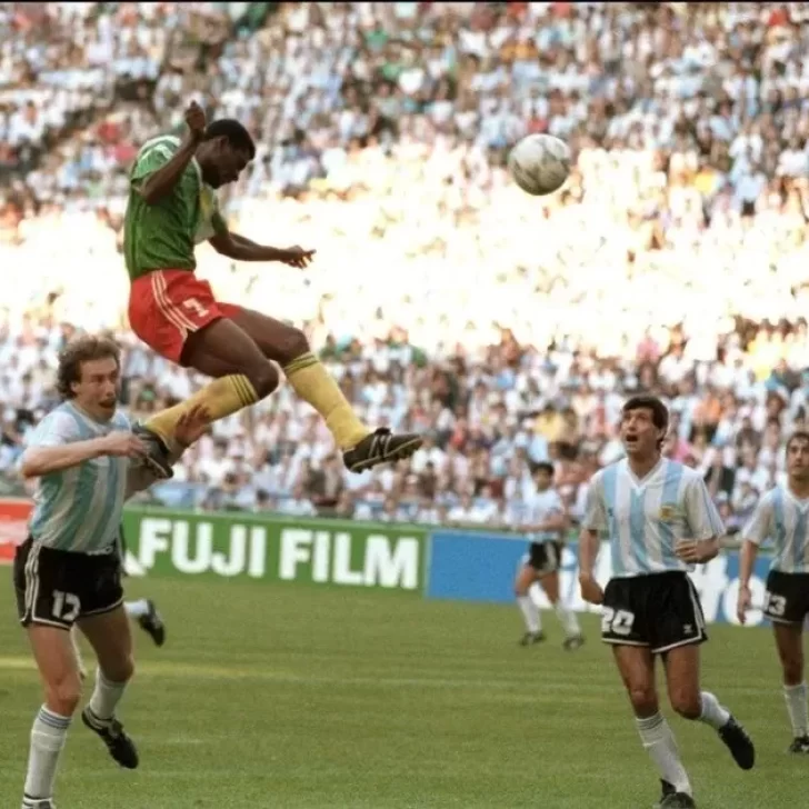 Argentina-Camerún en Italia 90: el antecedente de una dura caída en un debut mundialista