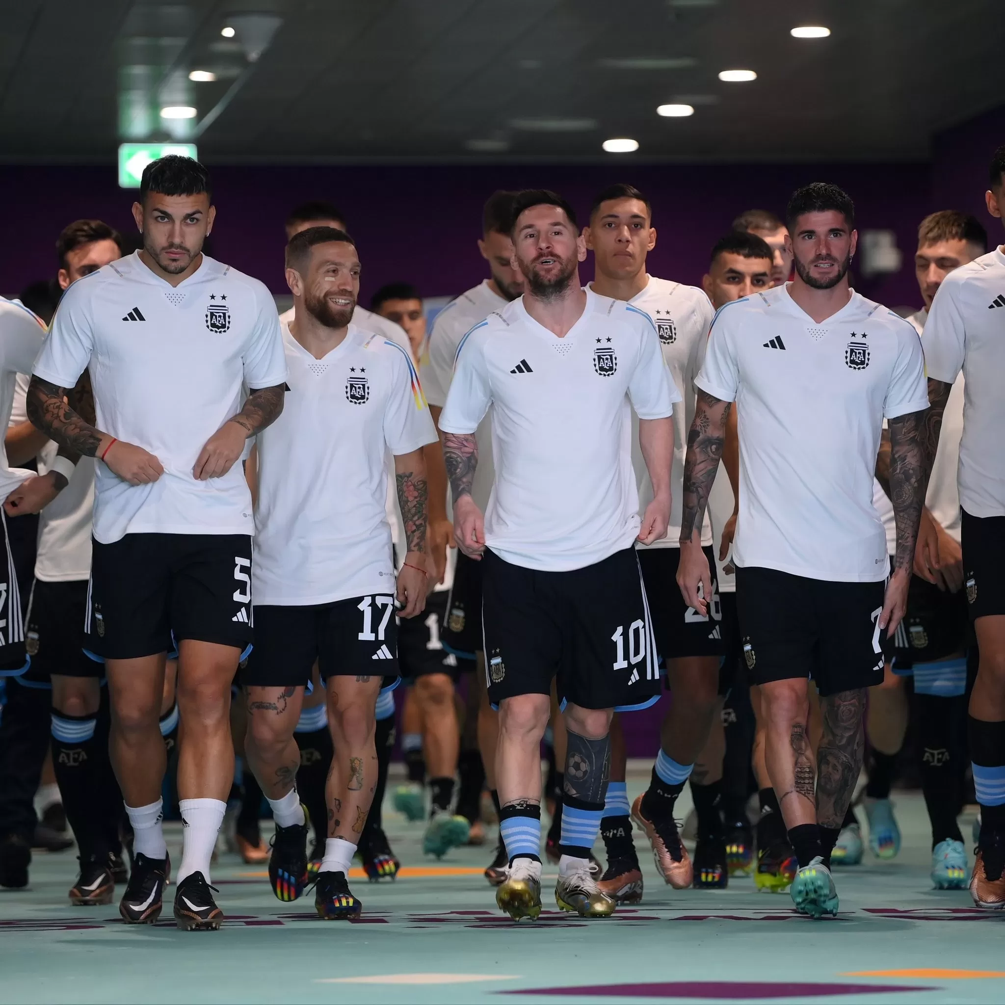 Argentina inicia el sueño en Qatar con 7 jugadores que debutan en un Mundial