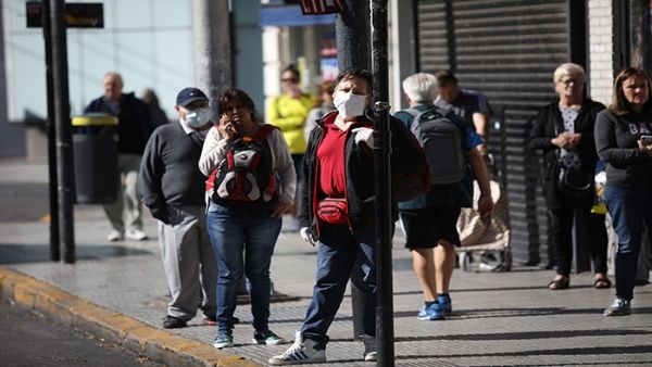 Nuevo récord de 316 contagios y 10 muertos por coronavirus en Argentina