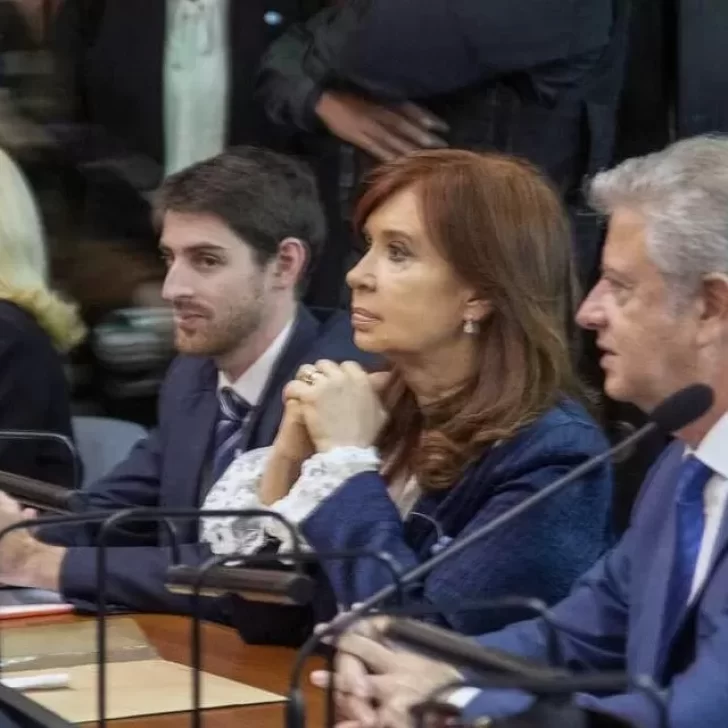 Cristina Kirchner publicó “Las 20 mentiras de la Causa Vialidad” tras sus últimas palabras en el juicio Cristina Kirchner publicó “Las 20 mentiras de la Causa Vialidad” tras sus últimas palabras en el juicio