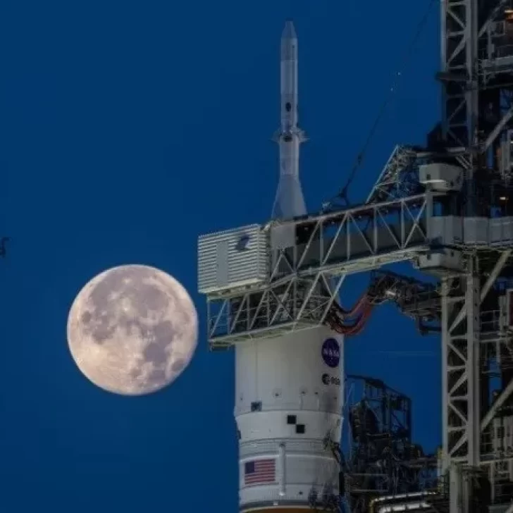 La tercera es la vencida: la NASA intentará lanzar su cohete más poderoso a la Luna