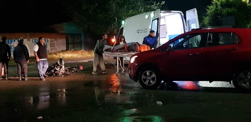 Embistió a un motociclista y se dio a la fuga Embistió a un motociclista y se dio a la fuga