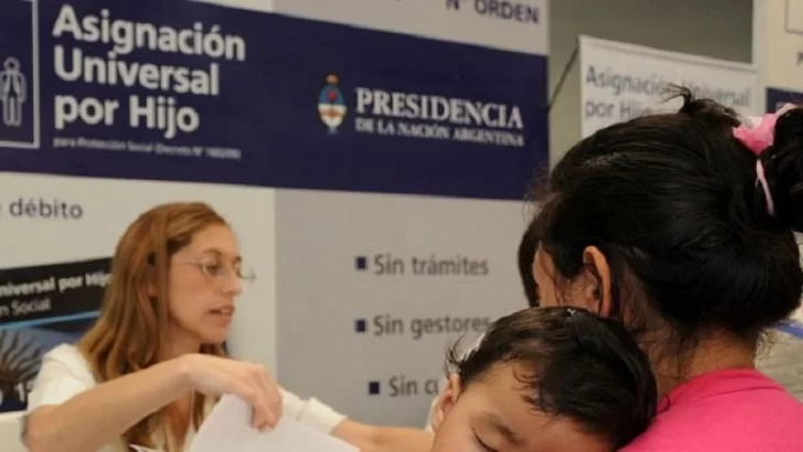 AUH y jubilaciones: el detalle de los aumentos de marzo según la zona