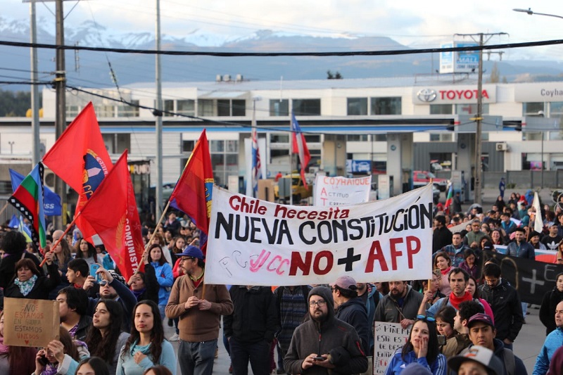 Aysén, la región vecina, se ha sumado al clamor por “igualdad” en todo Chile Aysén, la región vecina, se ha sumado al clamor por “igualdad” en todo Chile
