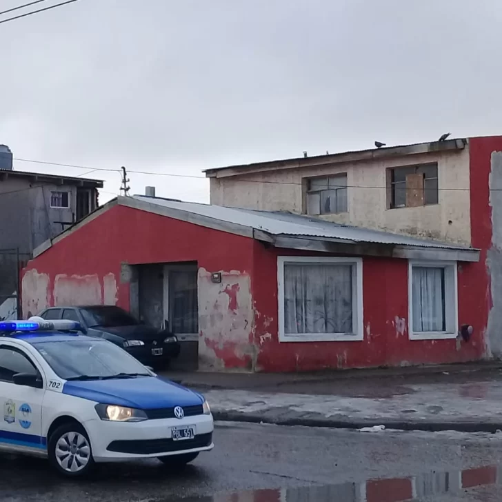B° Belgrano: Dos hermanos detenidos acusados de disparar contra la casa de su vecino