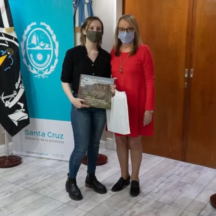 Alicia Kirchner recibió a la campeona de la Fórmula Santacruceña Candela Riestra