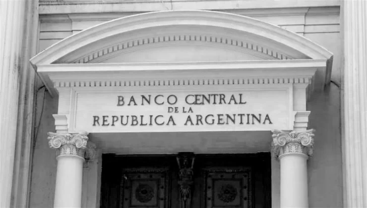 El Banco Central volvió a bajar la tasa de referencia y la dejó en 60%