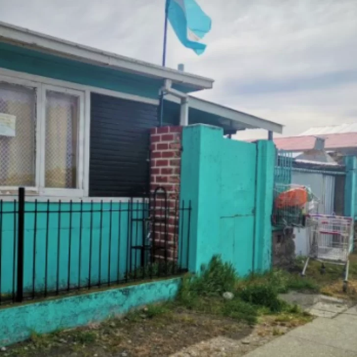 Punta Arenas: prohibieron a vecina izar bandera argentina en su casa