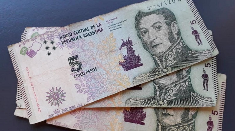 Adiós al de 5 pesos: ¿Qué hacer con los billetes antes de que queden fuera de circulación? Adiós al de 5 pesos: ¿Qué hacer con los billetes antes de que queden fuera de circulación?
