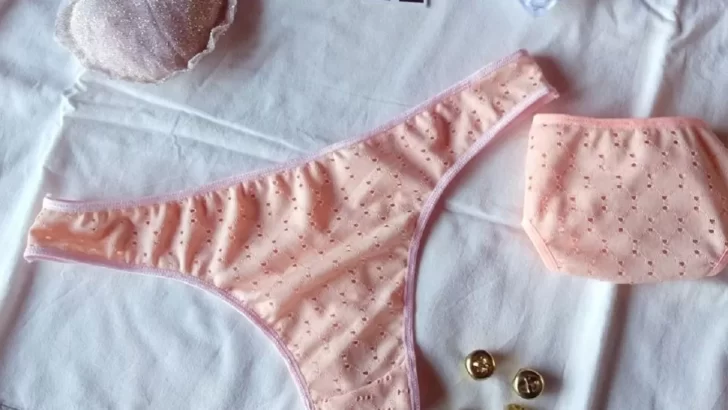 Tradición de Navidad: ¿por qué hay que usar una bombacha rosa y quién te la debe regalar?