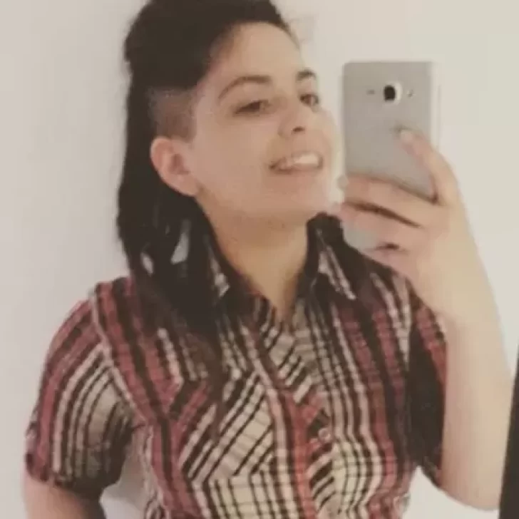 Piden dadores de sangre y cadena de oración para Brisa Rutherford, la joven que volcó en San Julián Piden dadores de sangre y cadena de oración para Brisa Rutherford, la joven que volcó en San Julián