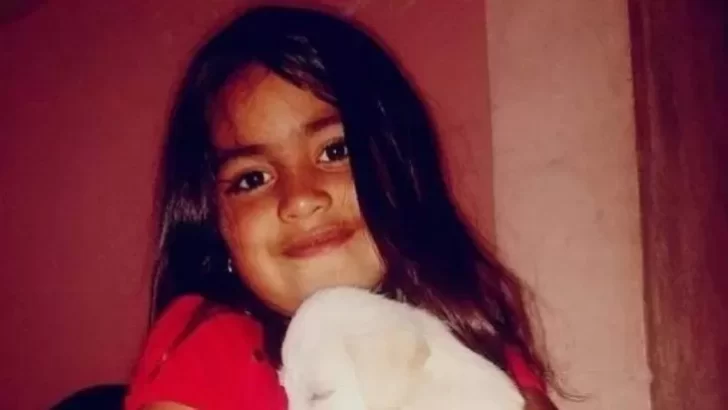 Jugaba a la rayuela con sus primos y desapareció: intensa búsqueda de una nena de 5 años